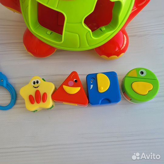 Развивающие игрушки для малышей пакетом