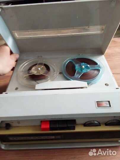 Магнитофон романтик 3