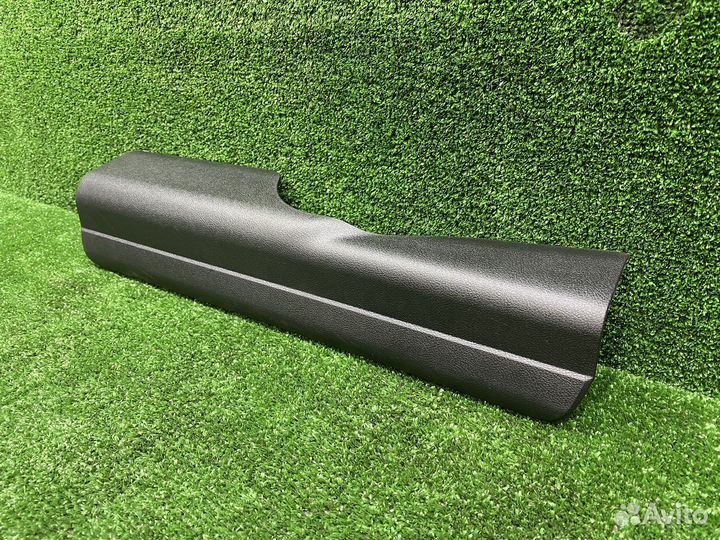 Пластик пола передний левый BMW G20