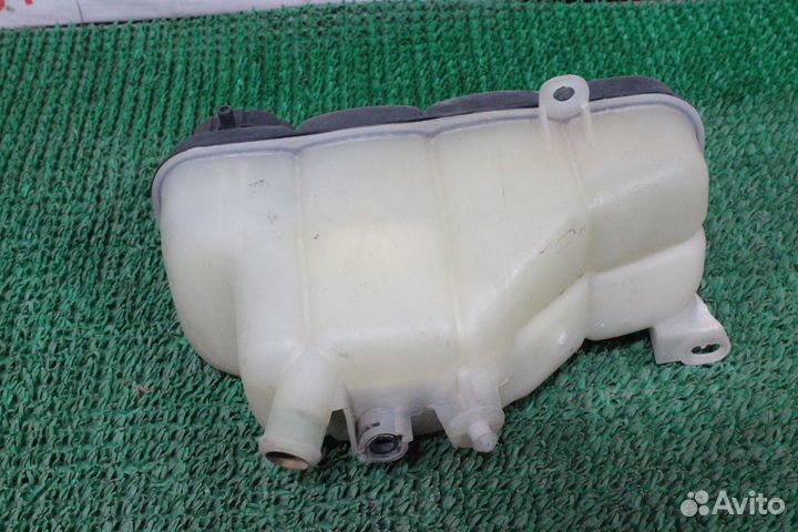 Расширительный бачок Mercedes C-Class W202