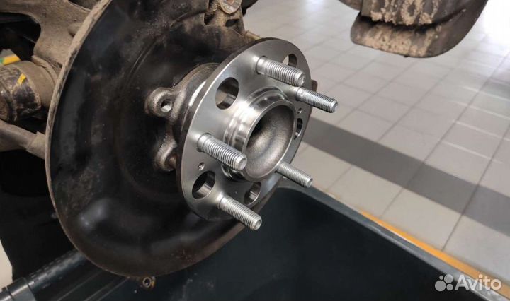 Замена ступицы Hyundai Santa Fe 2012-2016