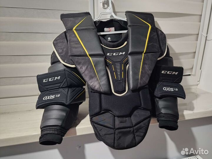 Нагрудник вратаря ссм Axis 1,9 arm/int