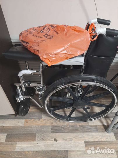 Инвалидная коляска новая