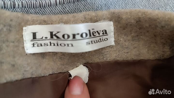 Жакет женский 42 p 100% шерсть бренд L. Korolëva