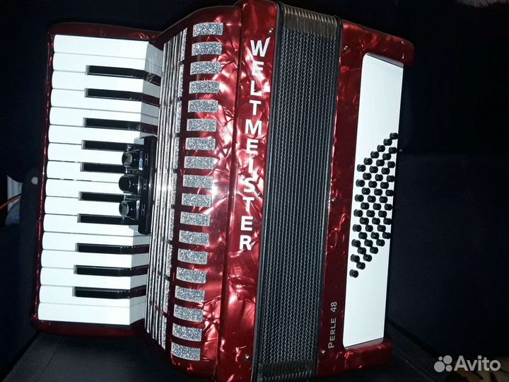 Аккордеон weltmeister Perle 26/48/II/3