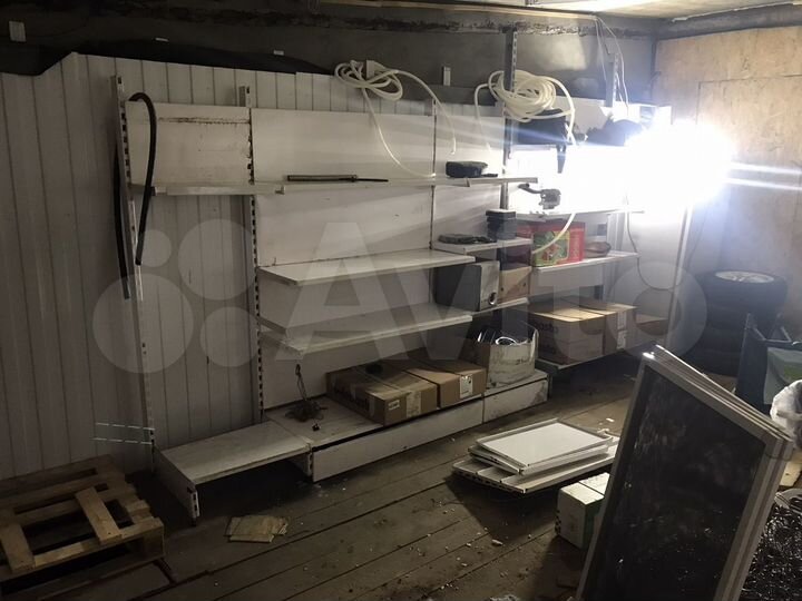 Гараж, > 30 м²