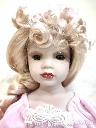 Кукла фарфоровая коллекционная Ангел