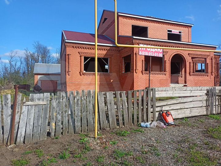 Дом 300 м² на участке 15 сот.