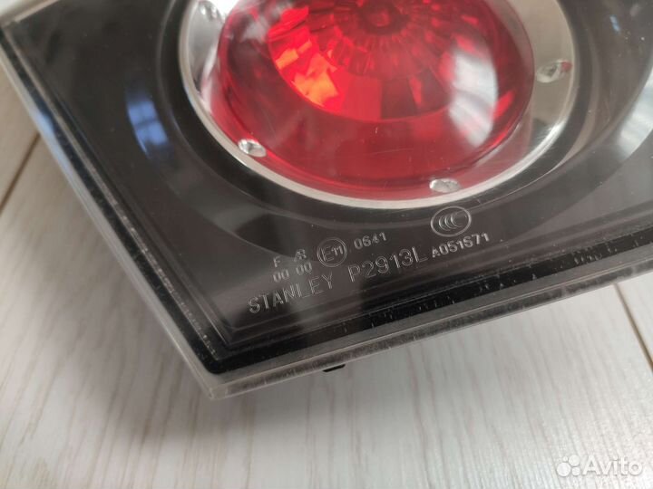 Фонарь задний в крышку багажника mazda 3 bk