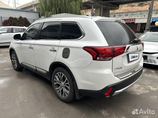 Mitsubishi Outlander 2.4 CVT, 2021, 24 000 км