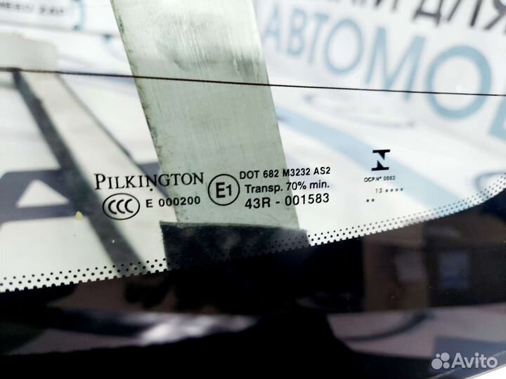 Стекло заднее Peugeot 301