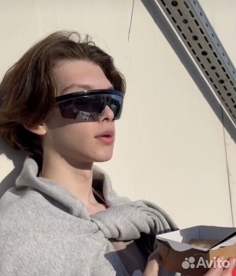 Солнцезащитные очки