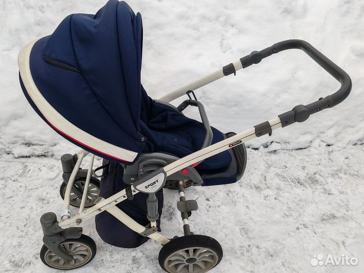 Прогулочная коляска зимняя - осенняя бу
