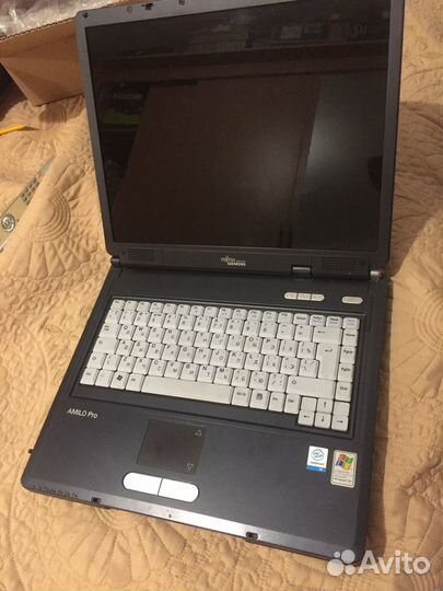 Fujitsu Siemens Computers amilo Pro V2010