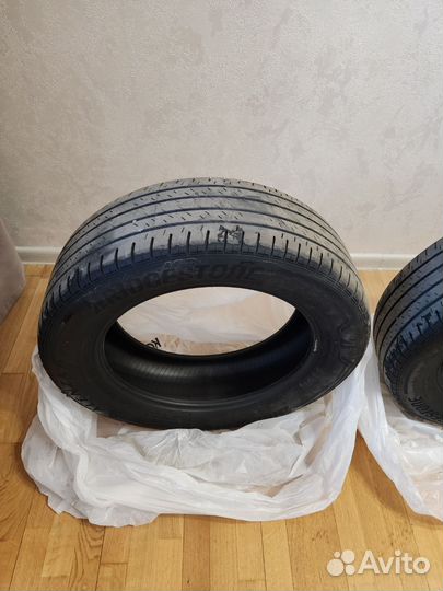 Bridgestone Alenza H/L 33 225/60 R18 104H