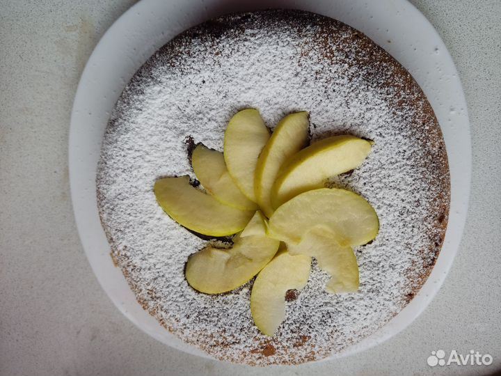 Шарлотка яблочная