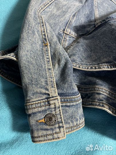 Джинсовый пиджак guess