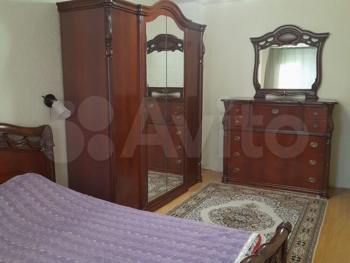 2-к. квартира, 80 м², 1/2 эт.