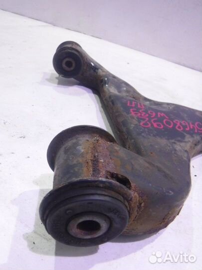 Рычаг передний правый нижний A6393300910