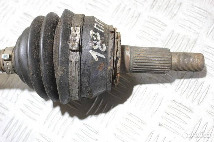 Полуось передняя правая Porsche Cayenne