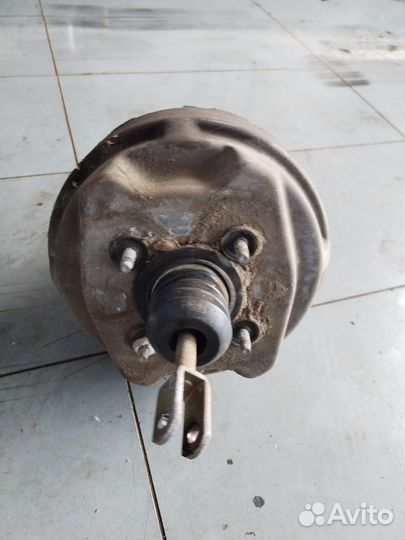 Усилитель тормозов с тормозным цилиндром Volvo 940