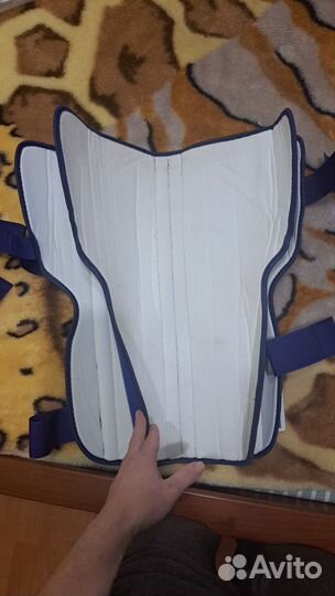 Тутор на коленный сустав