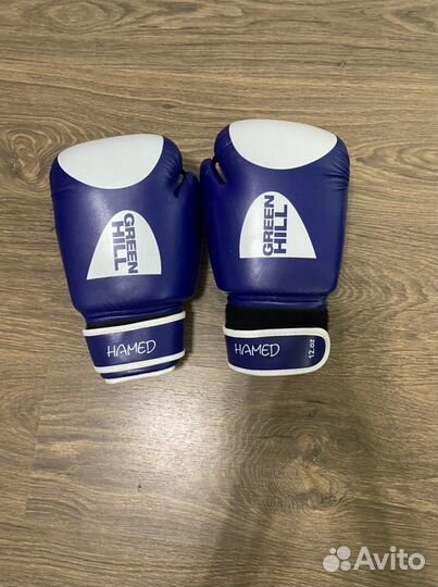 Боксерские перчатки