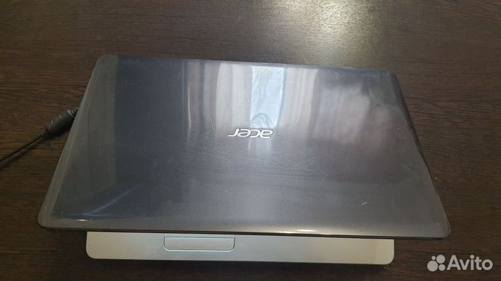 Ноутбук acer E1-551