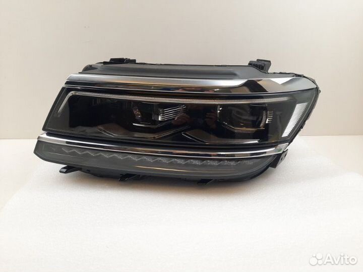 Фара левая Volkswagen Tiguan 2 2016-2020