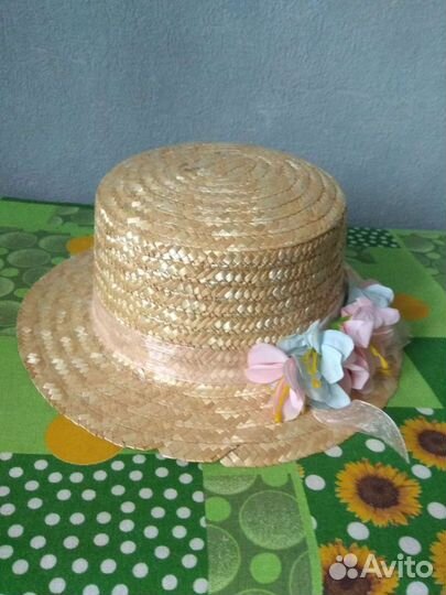 Шляпа женская соломенная