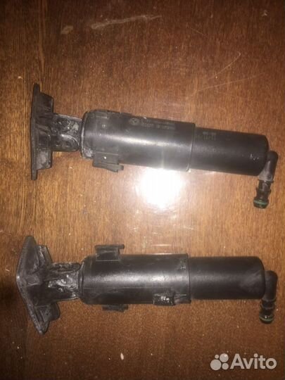 Bmw x5 e70 форсунка омывателя фары