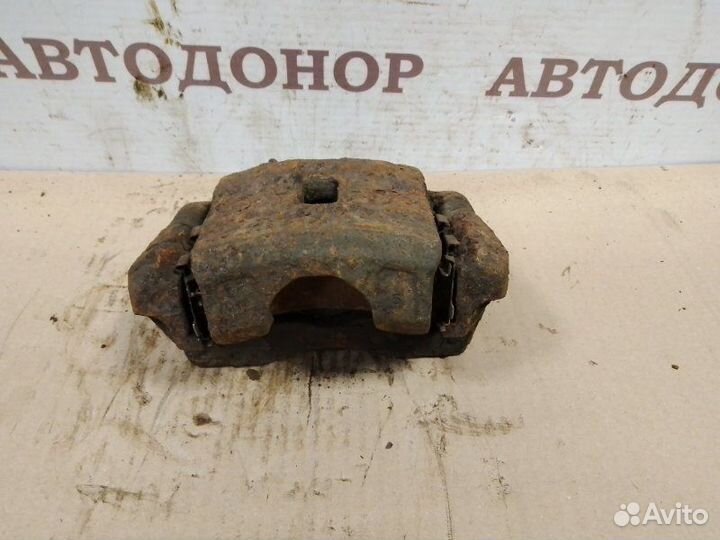 Суппорт тормозной передний правый Suzuki Vitara