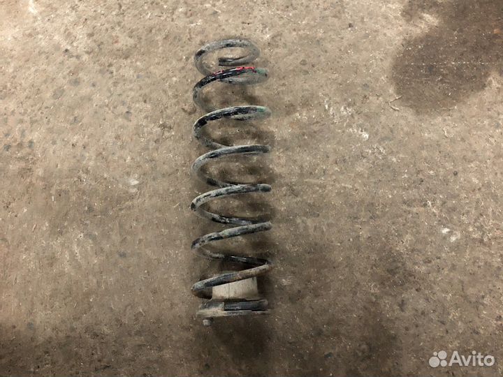 Honda civic 5d пружина задняя
