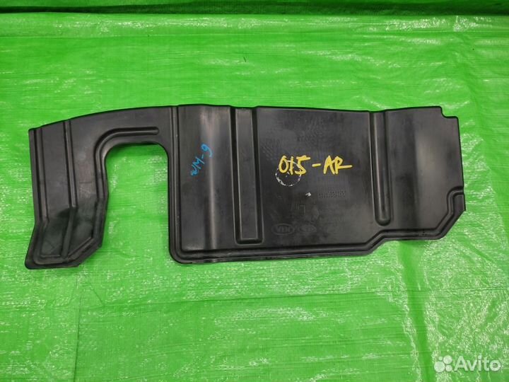 Пыльник двигателя лев. Hyundai Tucson