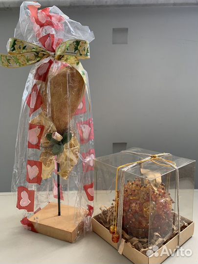 Статуэтки, сувениры