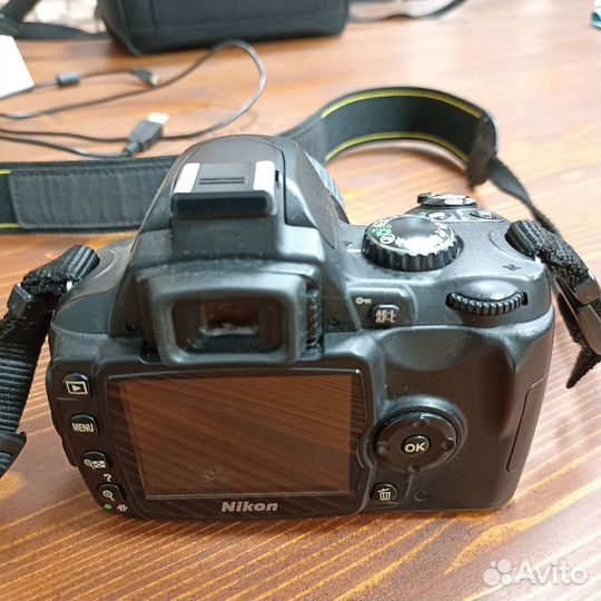 Зеркальный фотоаппарат nikon d40x