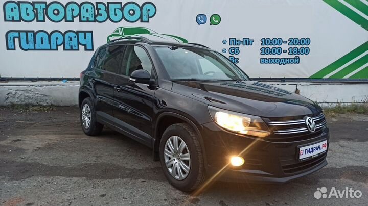 Датчик температуры воздуха Volkswagen Tiguan 4B0820539