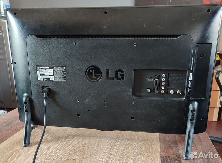 Телевизор LG 32LB561V Full HD