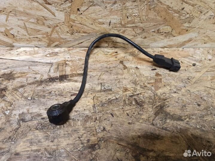 Датчик детонации Opel Astra F