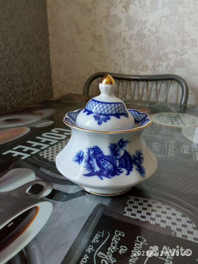 Чайные пары и сахарница