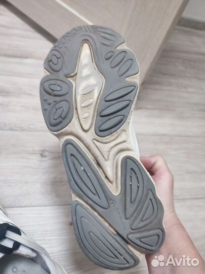 Кроссовки мужские 42