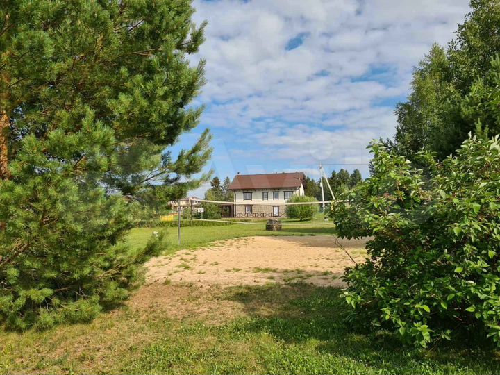 Коттедж 300 м² на участке 7,5 сот.