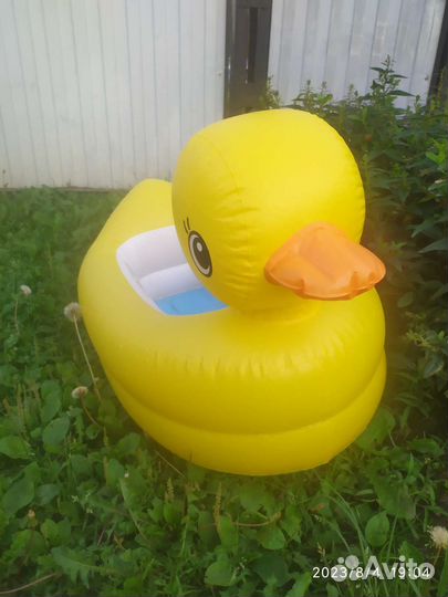 Бассейн для плавания малышей