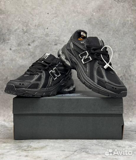 New Balance 1906D Black