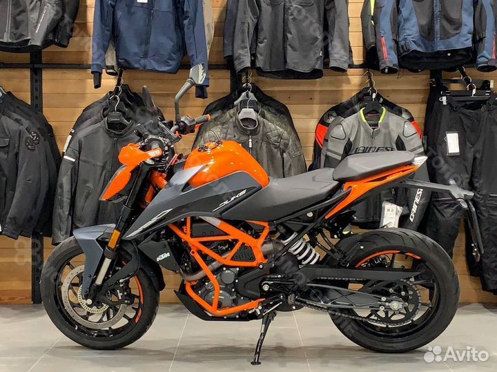 Мотоцикл KTM 390 Duke 2022