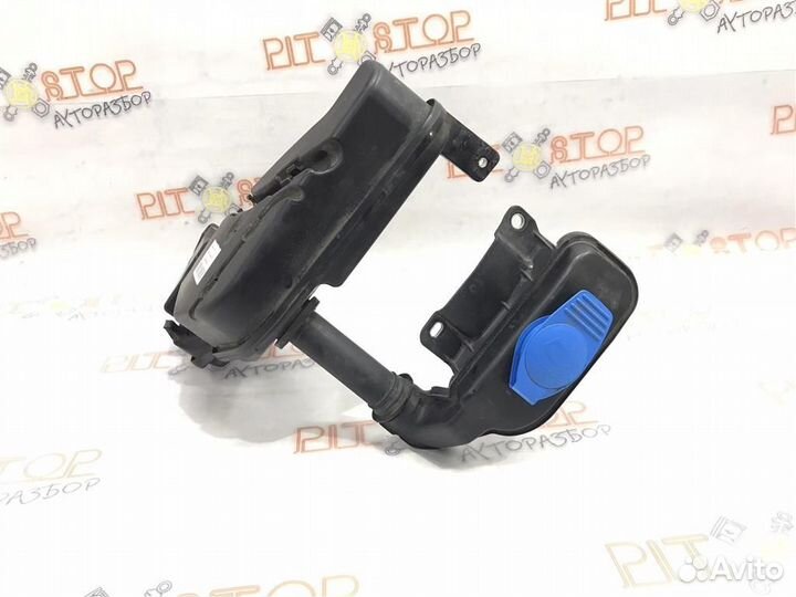 Бачок омывателя Audi Q5 (8R) 2008-2012