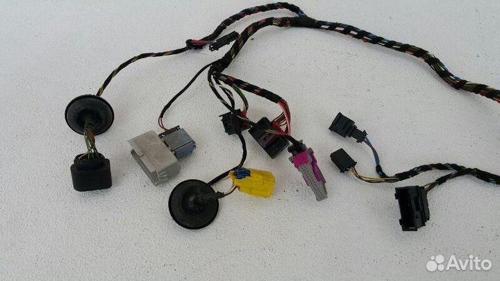 Проводка (коса) двери передняя правая Skoda