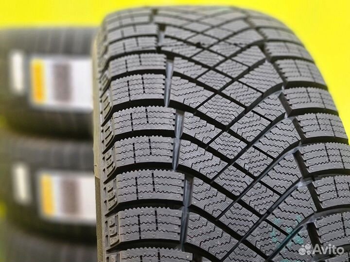 Pirelli Ice Zero FR 255/55 R18