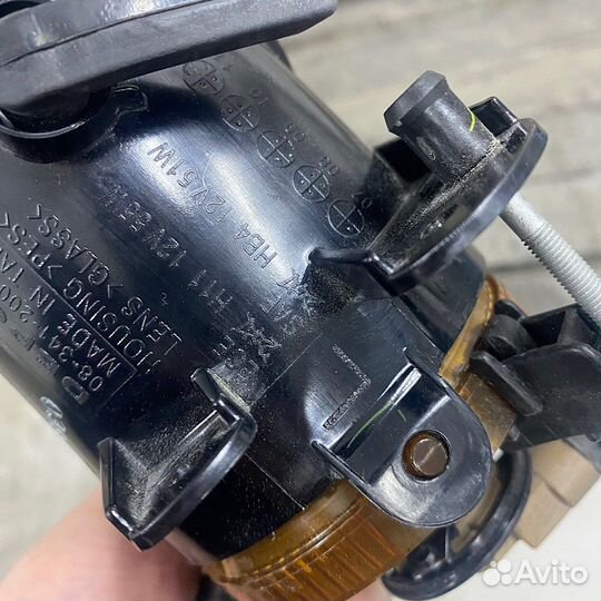 Левая туманка пассат б6 Depo и правое стекло