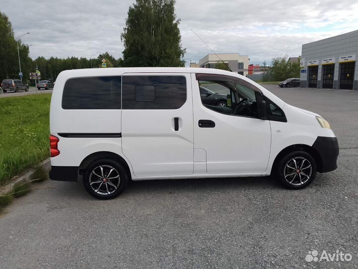 Nissan NV200 1.6 AT, 2013, 215 000 км